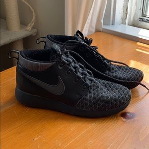 Nike roshe run sneakers
